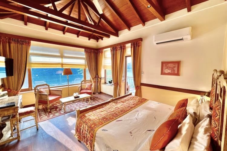 Fishermens Lodge hotel