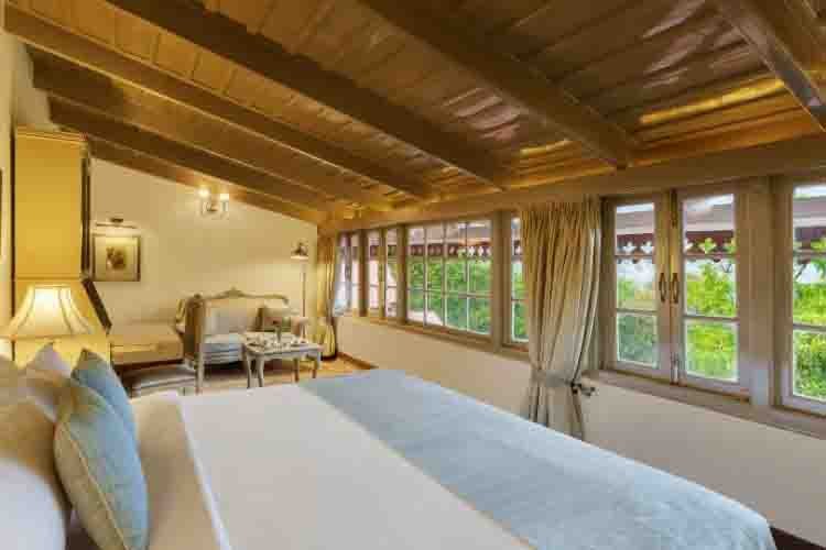naini retreat hotel royal room